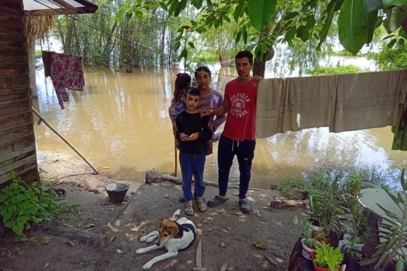 Piden al intendente de Lavalle que se ocupe de familias en emergencia por creciente del Río Paraná
